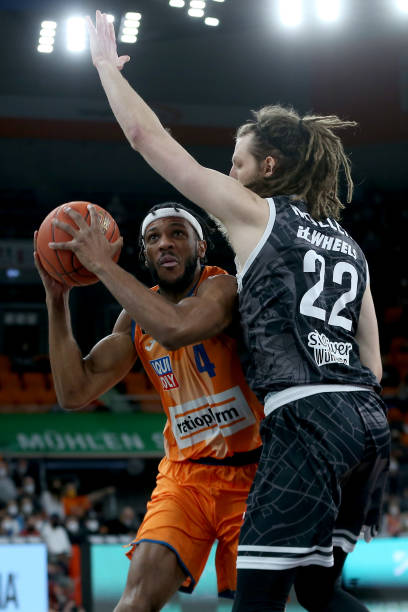 郑钦文在比 郑钦文在比